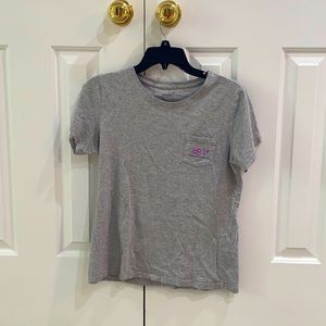 Vineyard vines tee